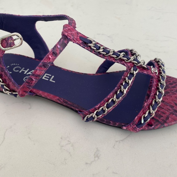 Chanel, new shoes/sandals. - Picture 3 of 4